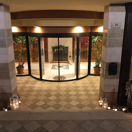 Ali - Palace 4*