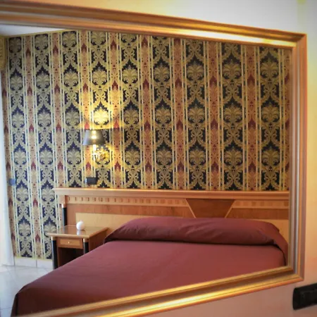 Отель Ali - Palace 4*