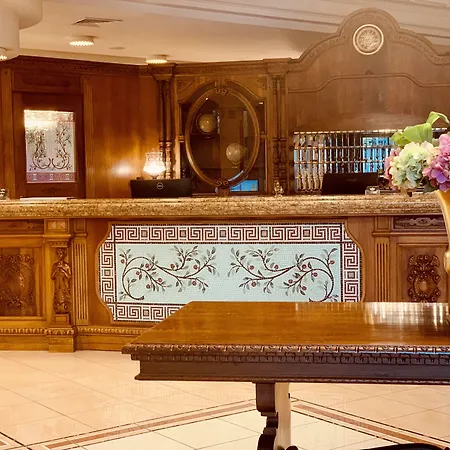 Отель Ali - Palace Сан-Джованни-Ротондо