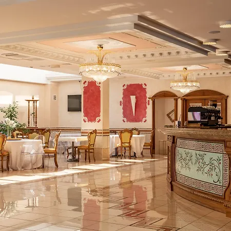 Ali - Palace Otel 4*
